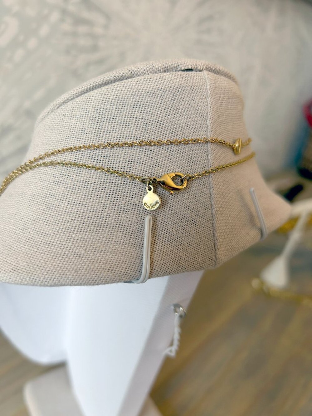 Gorjana Screw Head Gold Plated Long Chain Layering Necklace - MSRP $89 Preloved - Picture 4 of 4